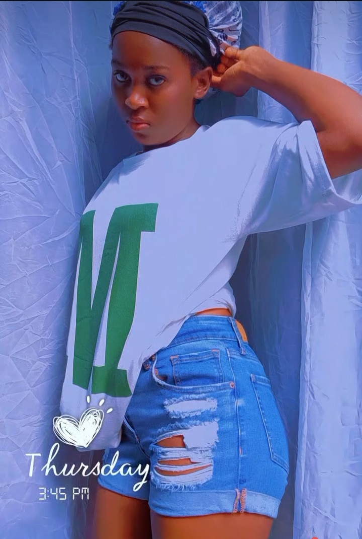 Carly, 23 - Verified profile in Ngumba