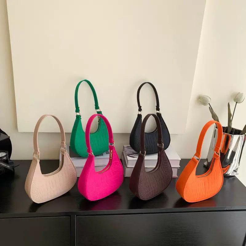 Women's shoulder bag